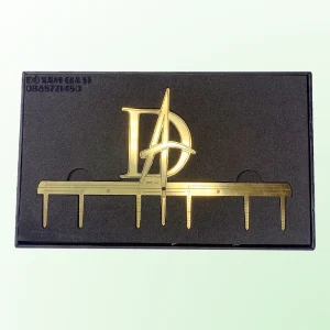 Diễm Nguyễn Eyebrow Measuring Ruler